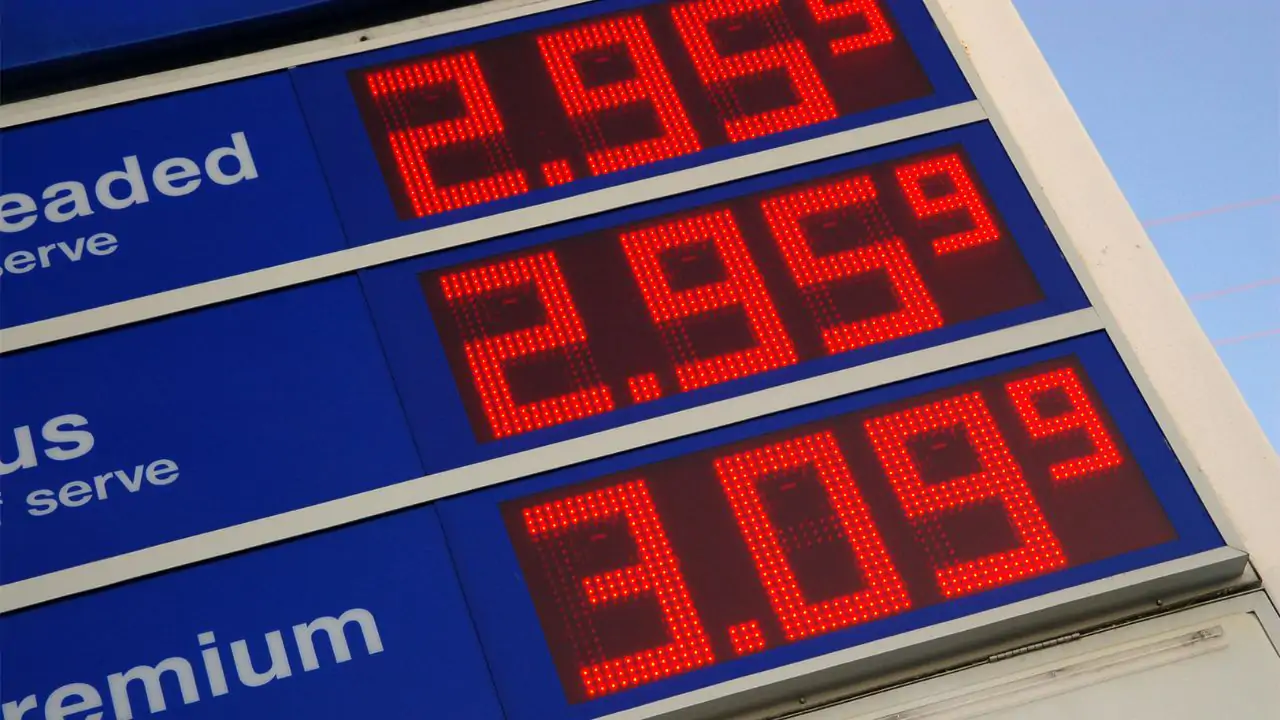 Best Time to Buy a Used Car in Wisconsin A Complete Guide Run VIN